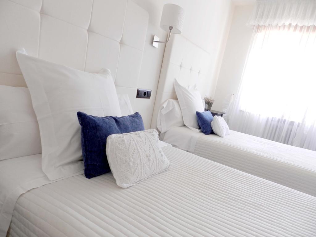 Hostal Carlos V Puebla de Sanabria Szoba fotó