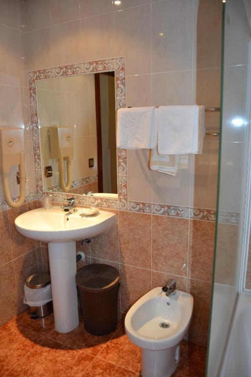 Hostal Carlos V Puebla de Sanabria Kültér fotó
