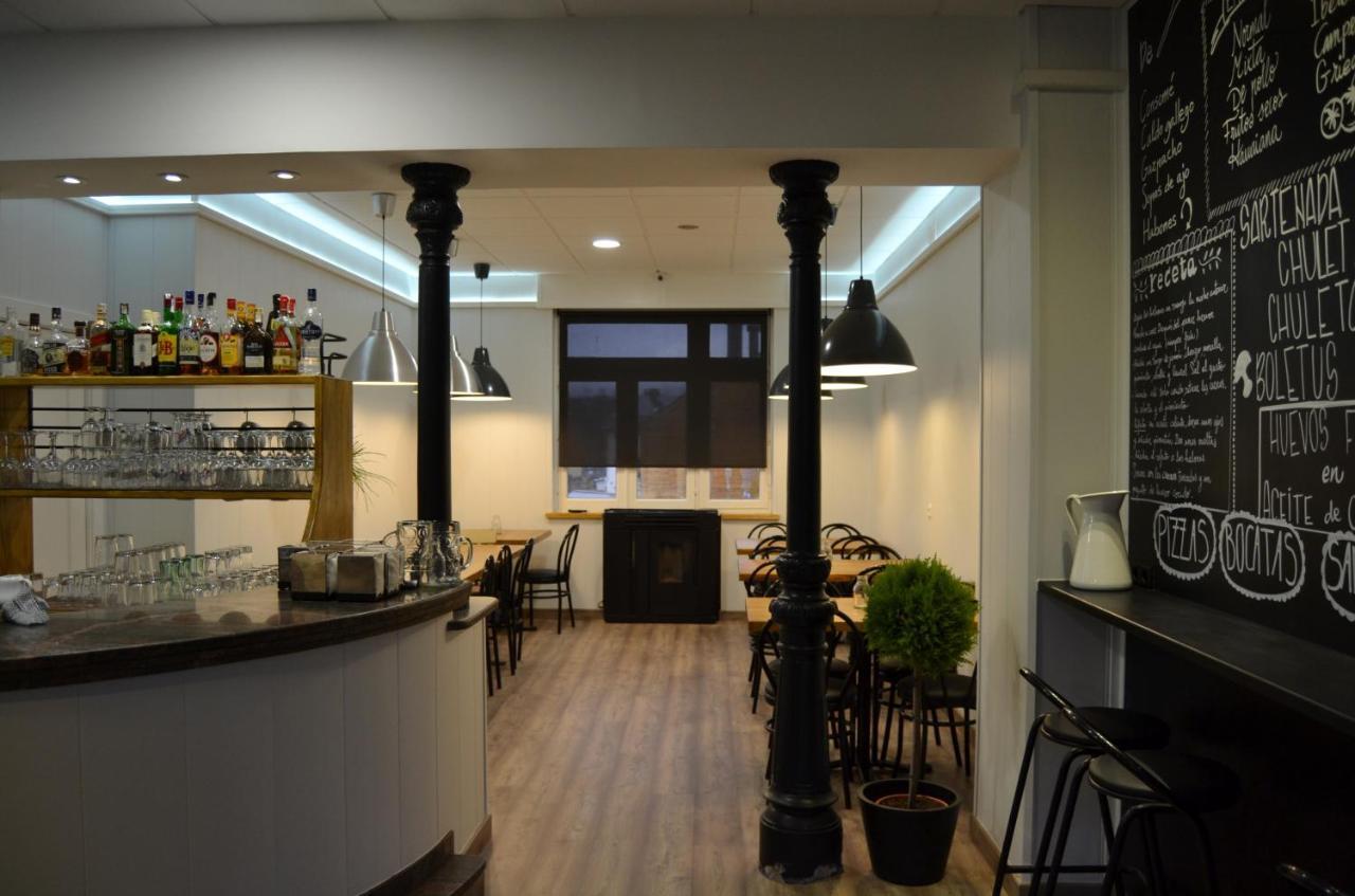 Hostal Carlos V Puebla de Sanabria Kültér fotó